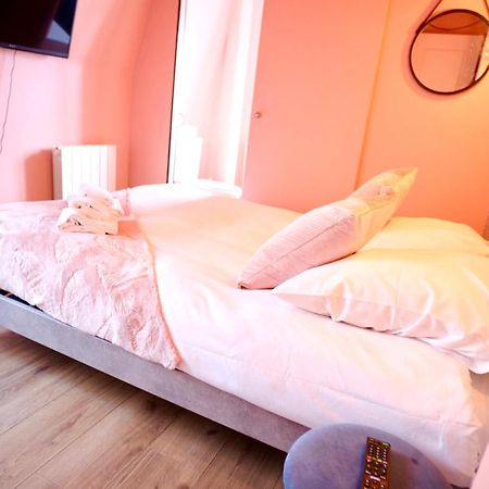 La Bonbonniere Rose Apartment Caen Ngoại thất bức ảnh