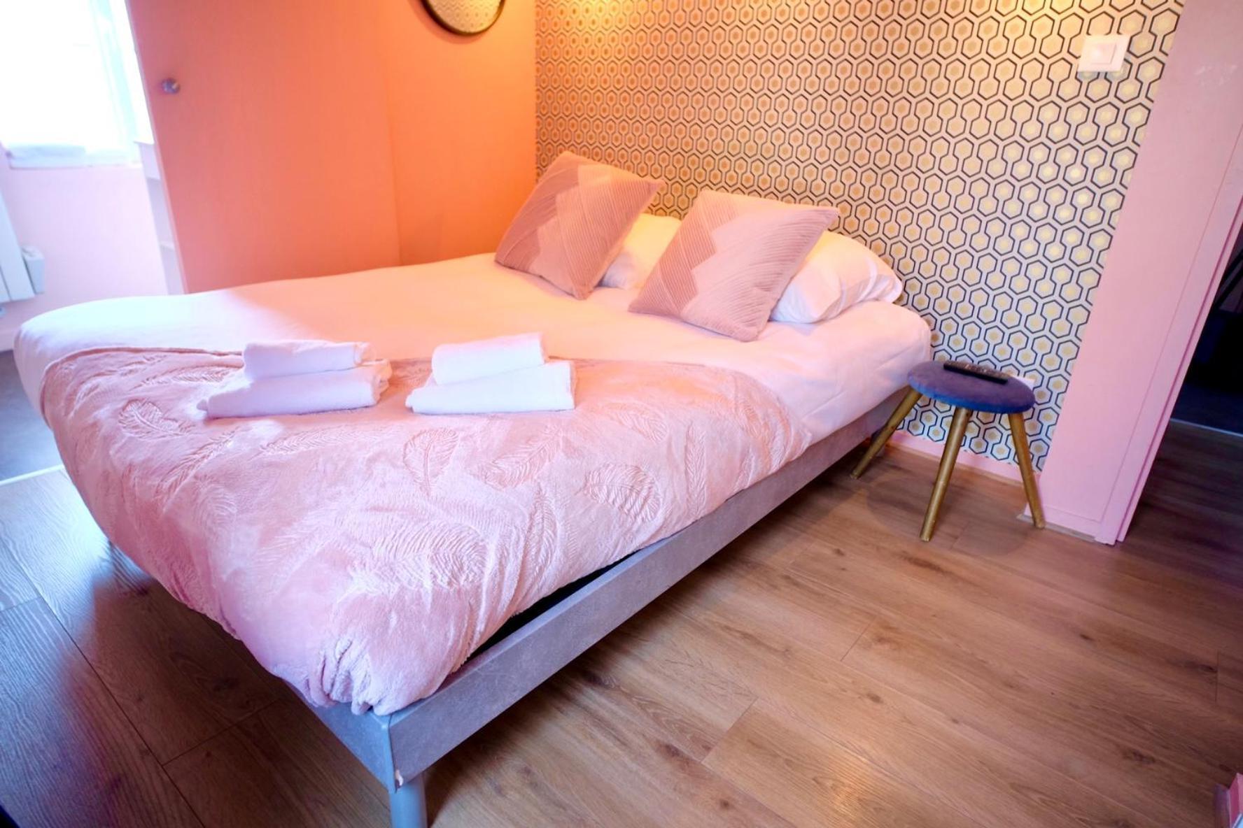La Bonbonniere Rose Apartment Caen Ngoại thất bức ảnh